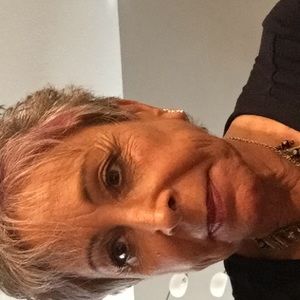 Meet your Posher, Phyllis